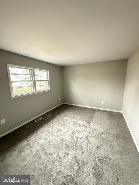 Building Photo - 5055 Lakeland Ct