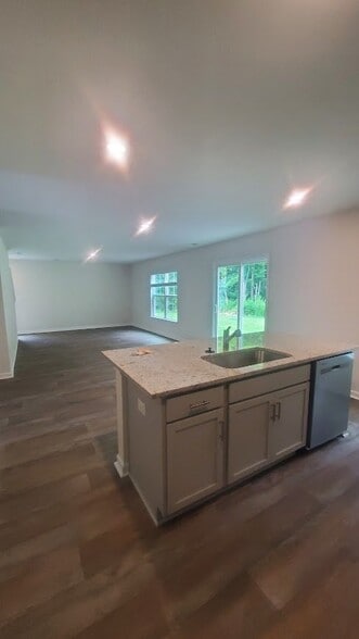 Building Photo - 4692 Mt Hope Dr