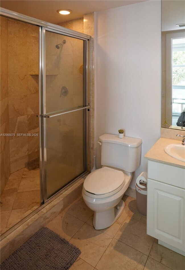 Building Photo - 3370 Hidden Bay Dr