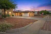Building Photo - 6932 Escondido Dr