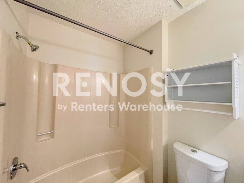 Building Photo - 1325 Wellfleet Ct