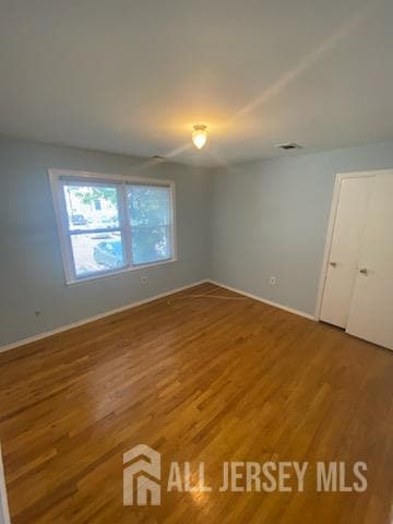 Building Photo - 1105 N Oaks Blvd