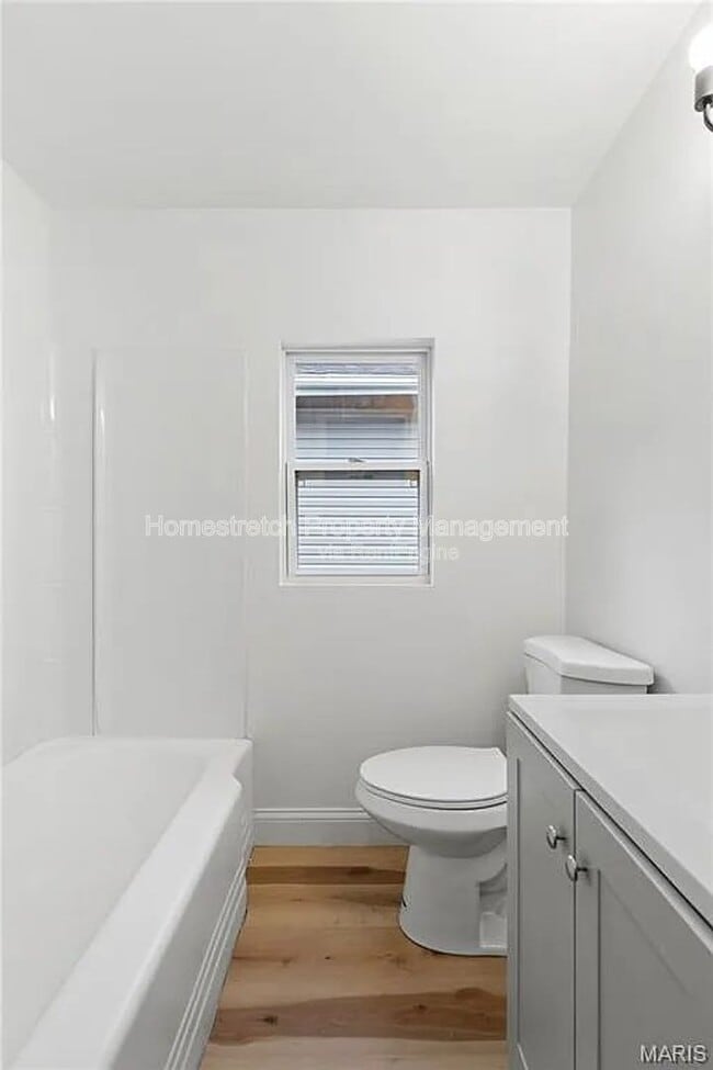 Building Photo - 5021 Davison Ave