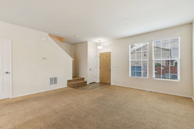 Building Photo - 7475 Countryside Grove