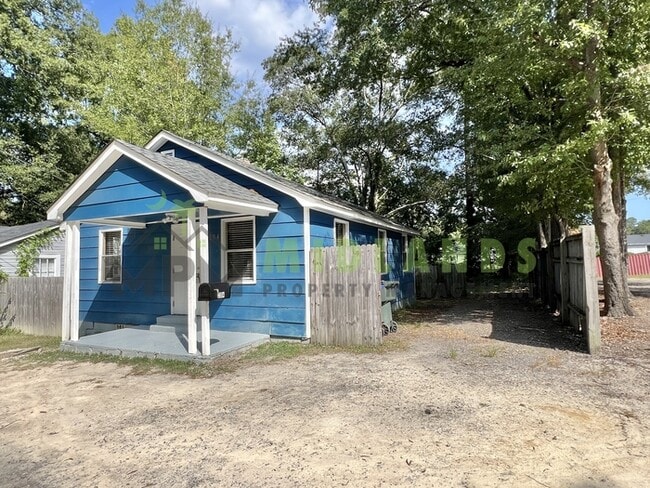 Building Photo - 2304 Ervin St