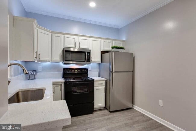 Building Photo - 306 Roff Point Dr