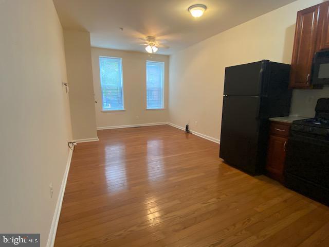 Building Photo - 2919 W Girard Ave