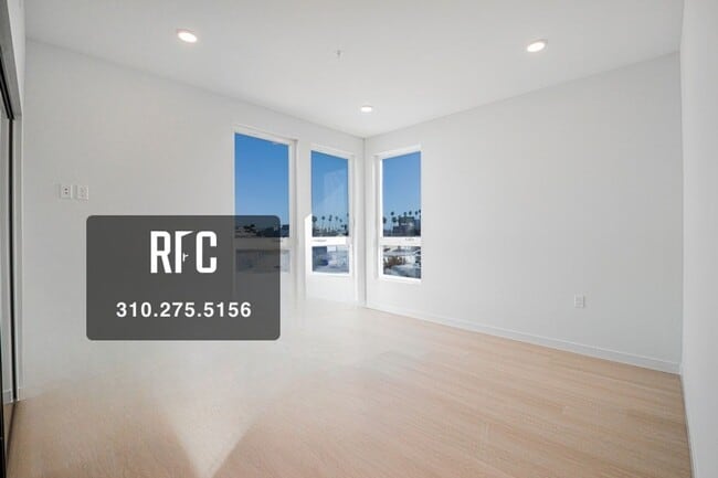 Building Photo - Welcome to the Gramercy
