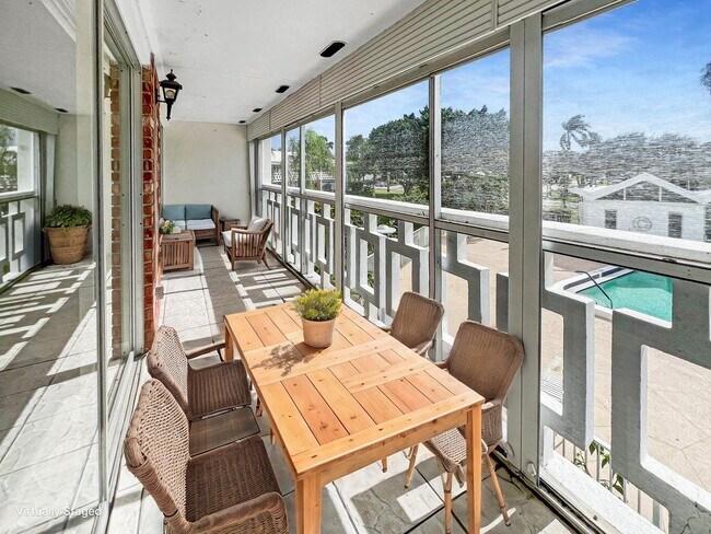Building Photo - 331 Tequesta Dr