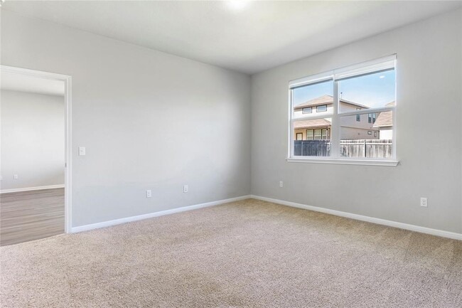 Building Photo - 365 Empress Tree Dr