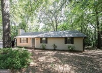 Building Photo - 130 Hight Dr
