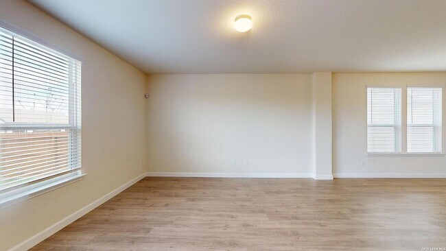 Building Photo - 344 Autumn Rouge