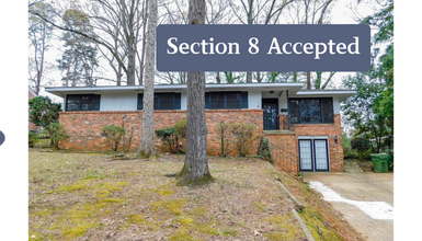 Building Photo - Section8 Accepted