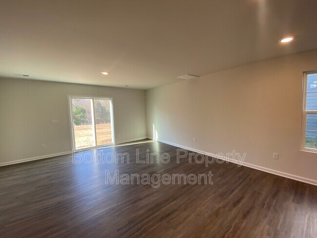 Building Photo - 1472 Forkhorn Dr
