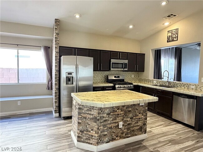 Building Photo - 4455 Prosperity Point St