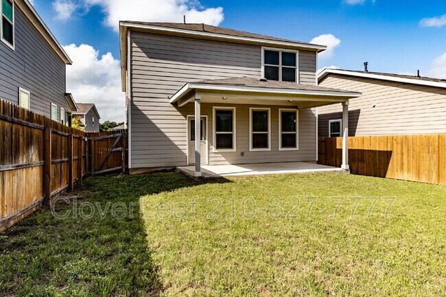 Building Photo - 255 Kinsley Wy