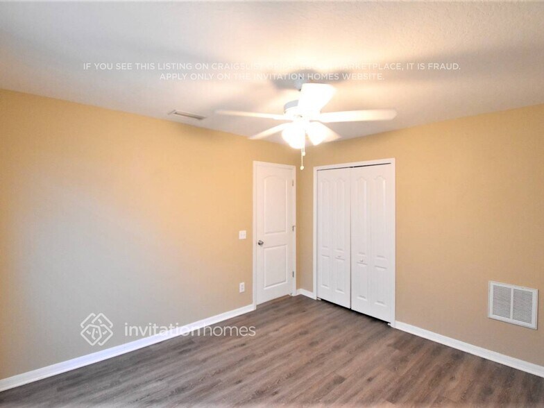 Building Photo - 3931 Stornoway Dr