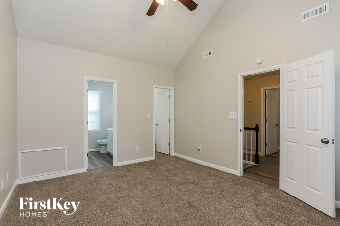 Building Photo - 1401 E Stonemason Dr
