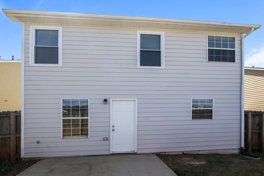 Building Photo - 2436 Cornell Cir