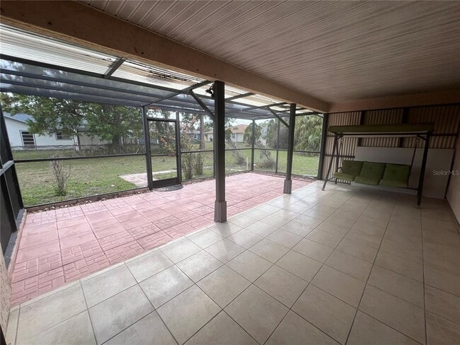 Building Photo - 3703 Suburban Ln