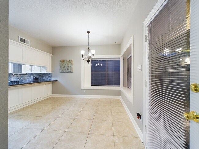 Building Photo - 11614 Taos Ln