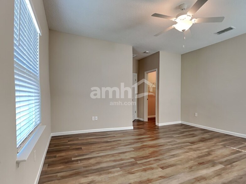 Building Photo - 82 Hemlock Point