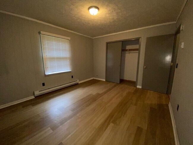 Building Photo - gree1910