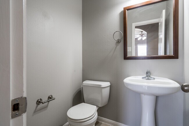 Building Photo - 12947 Millstream Bend Ln