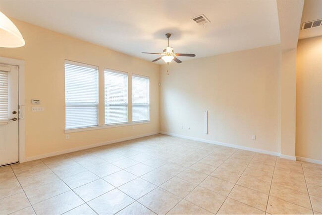Building Photo - 2241 Zach Scott St