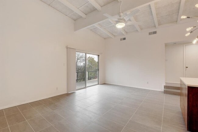 Building Photo - 803 Azie Morton Rd