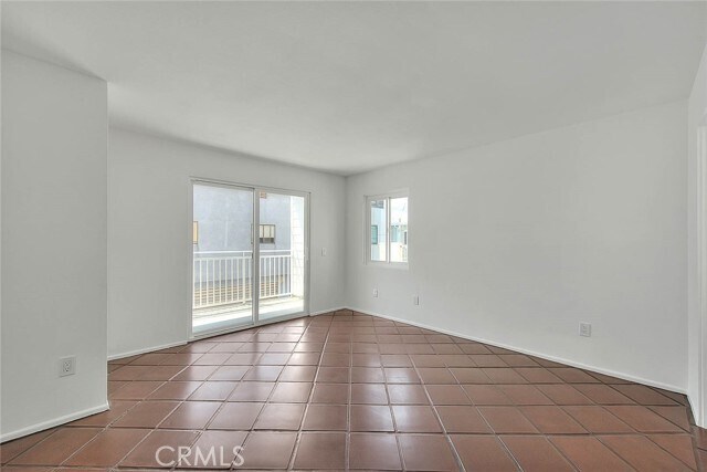 Building Photo - 310 Bayview Dr