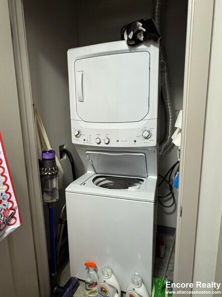 Building Photo - 22 Vernon St