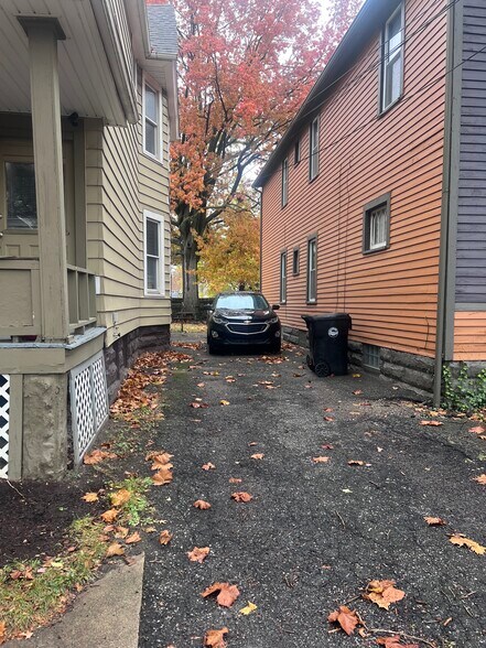 Driveway - 2018 Corning Ave