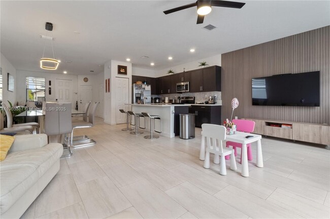 Building Photo - 3431 W 109th Pl