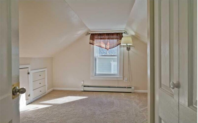 Building Photo - 157 Evans St