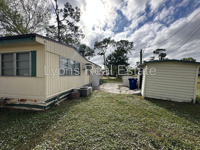 Building Photo - 2268 Carlisle Ln