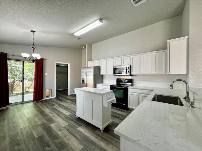 Building Photo - 1014 Aiken Dr