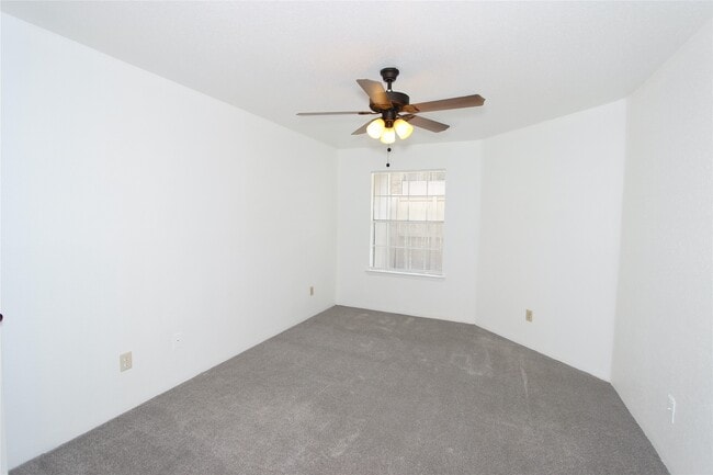 Building Photo - 10639 Braes Bend Dr