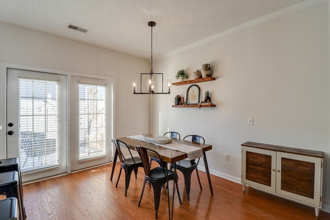 Building Photo - 1135 Canyon Oak Loop