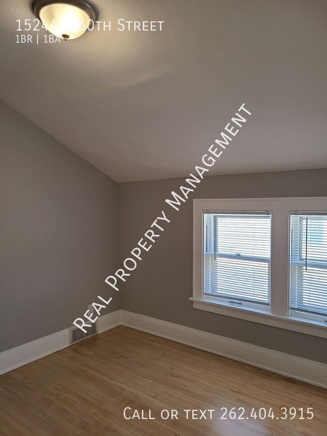 Building Photo - 1524 N 60th St