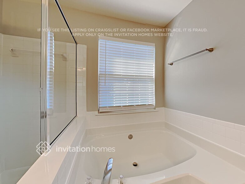 Building Photo - 3515 Balsam Tree Dr