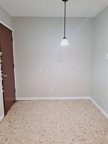 Building Photo - 3726 Red Oak Dr