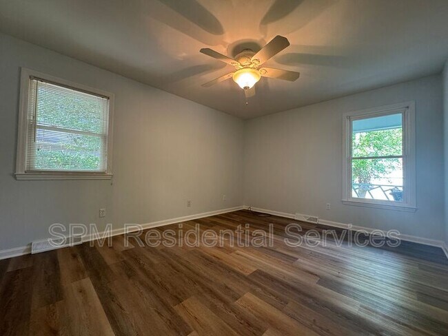 Building Photo - 542 Aquarius Dr