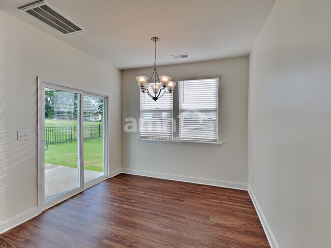 Building Photo - 147 Hazel Pk Dr