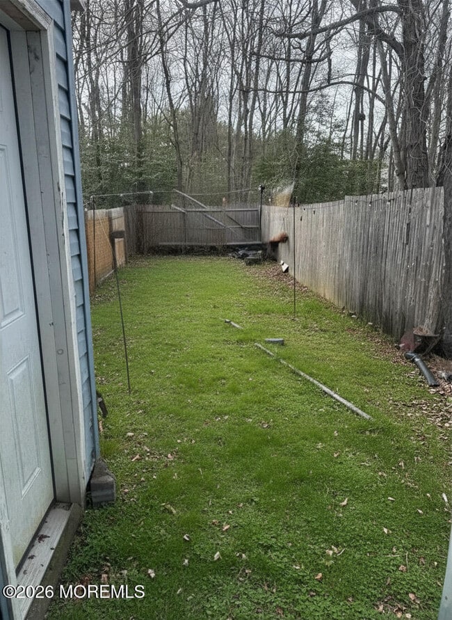 Building Photo - 660 Tara Dr