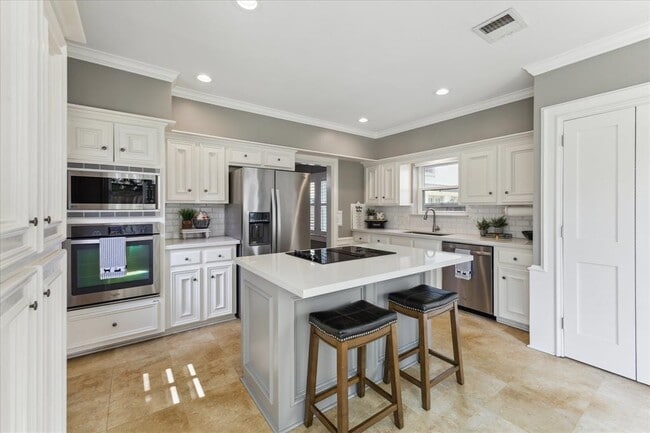Building Photo - 3112 Rice Boulevard
