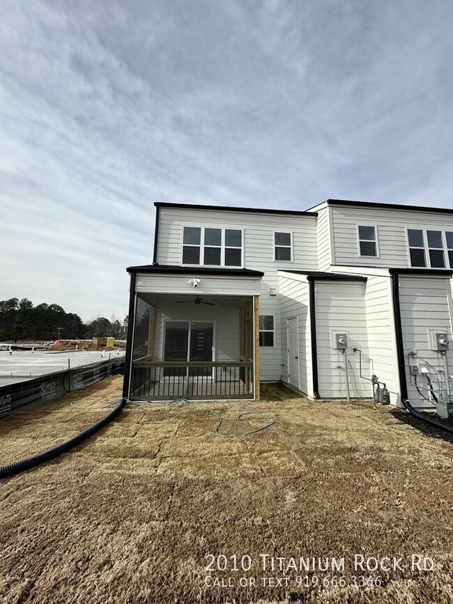 Building Photo - 2010 Titanium Rock Rd