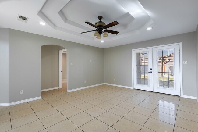 Building Photo - 2677 Fox Cove Drive