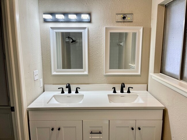 Building Photo - COMPLETE REMODEL - 3 BED 2 BATH 2 CAR - LO...