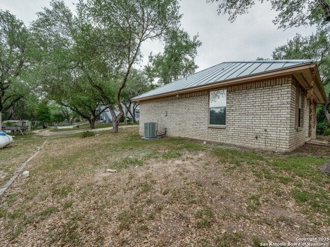 Building Photo - 510 Maricopa Dr